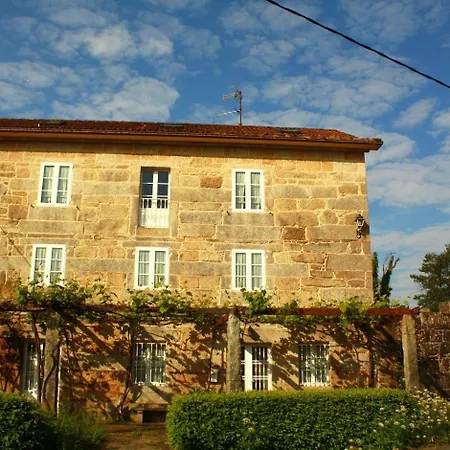 Casa De Os Petroglifos * Boiro