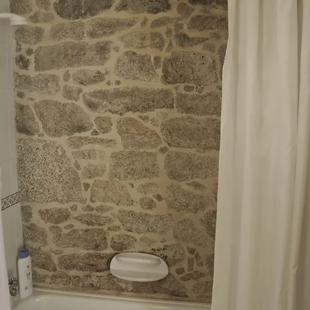 Casa De Os Petroglifos * Boiro