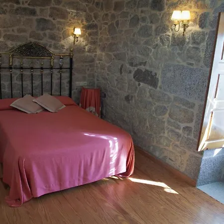 Casa De Os Petroglifos *